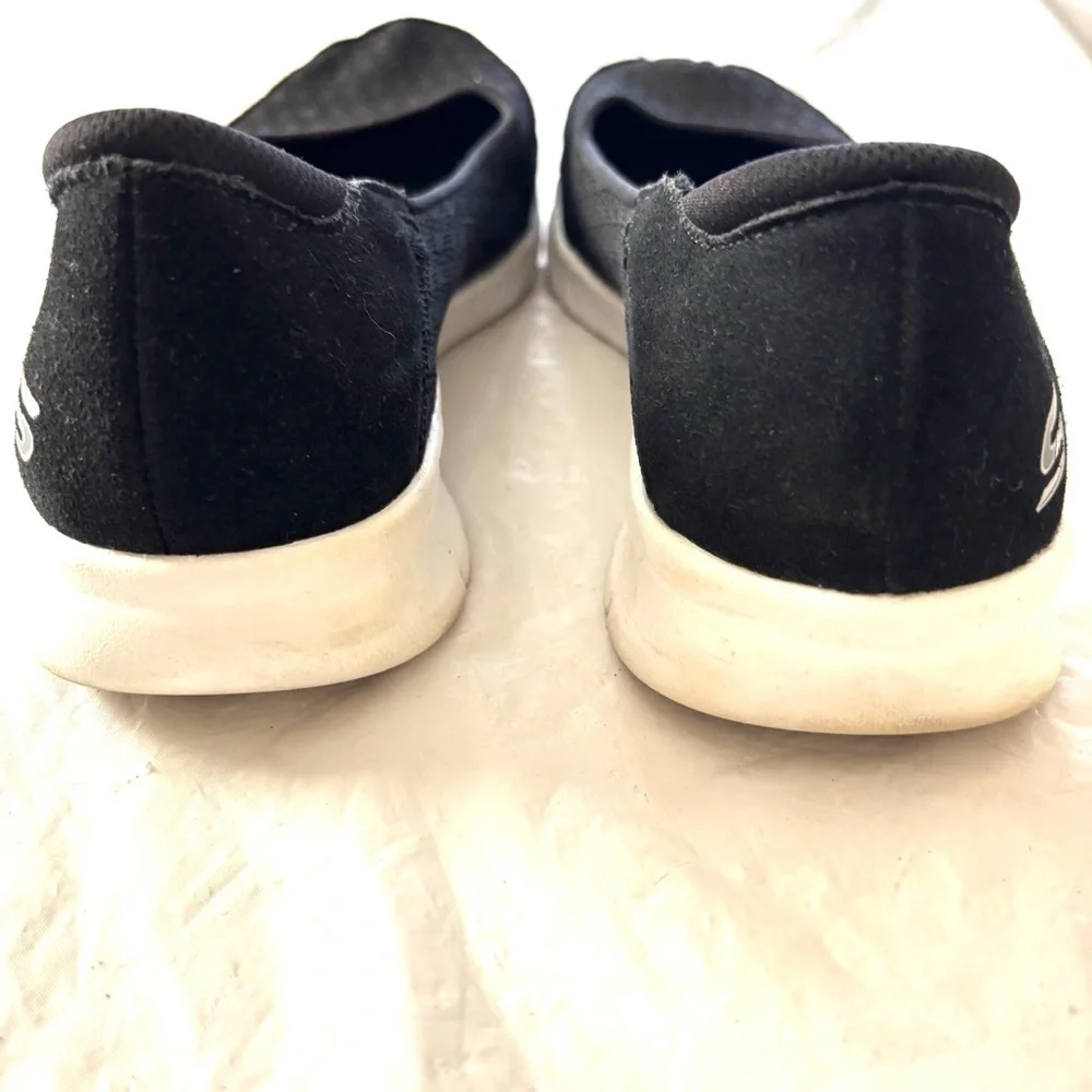 Skechers Wave Lite Memory Foam slip on Walking sneakers Shoes SZ 8 Worn 1X